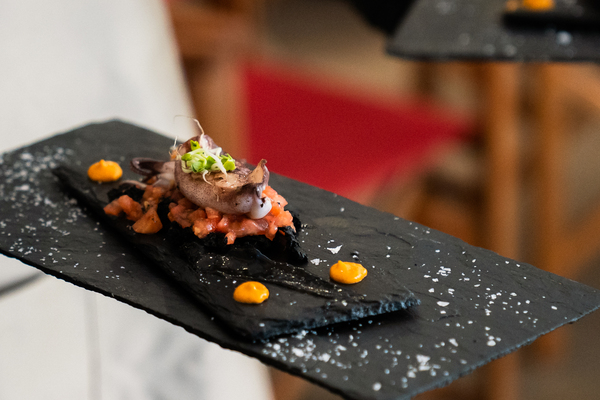 El calamar al carbón de Nómada Beach, ganador del concurso “La mejor tapa de chiringuito”