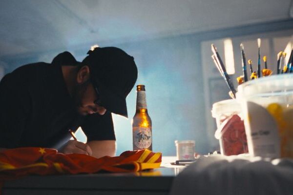 Cervezas Victoria lanza una  edición especial por TVBoy 